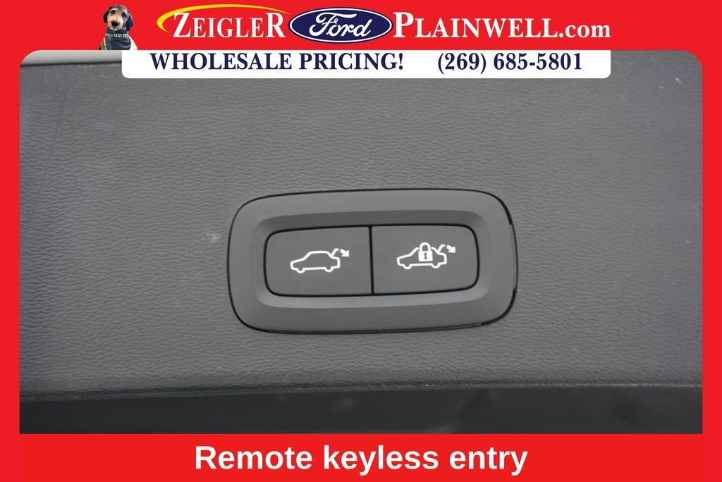 2024 Volvo XC40 B5 Core AWD