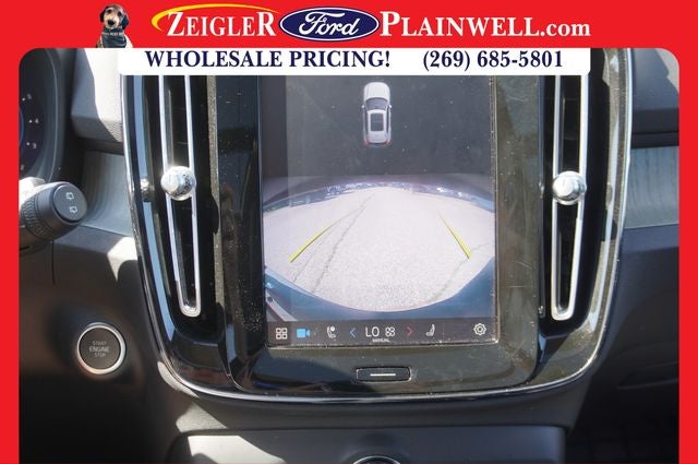 2023 Volvo XC40 B5 Plus Dark Theme AWD HEATED LEATHER POWER MOONROOF NAV