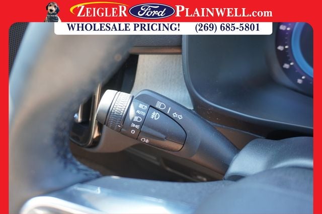 2023 Volvo XC40 B5 Plus Dark Theme AWD HEATED LEATHER POWER MOONROOF NAV