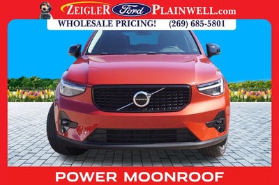 2023 Volvo XC40 B5 Plus Dark Theme AWD HEATED LEATHER POWER MOONROOF NAV
