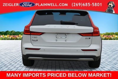 2025 Volvo V60 Cross Country B5 Plus AWD Leather Power Moonroof Rear Camera