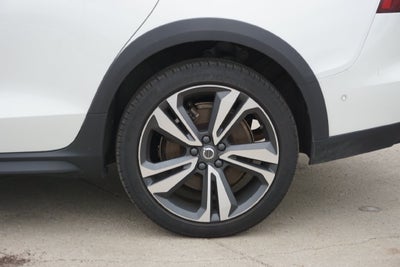 2025 Volvo V60 Cross Country B5 Plus AWD Leather Power Moonroof Rear Camera