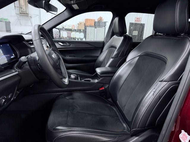 2025 Jeep Grand Cherokee Altitude 4x4