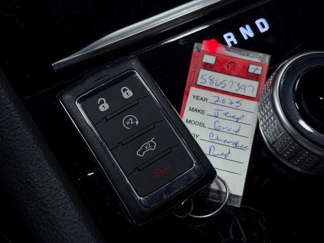 2025 Jeep Grand Cherokee Altitude 4x4