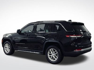 2023 Jeep Grand Cherokee Laredo 4x4