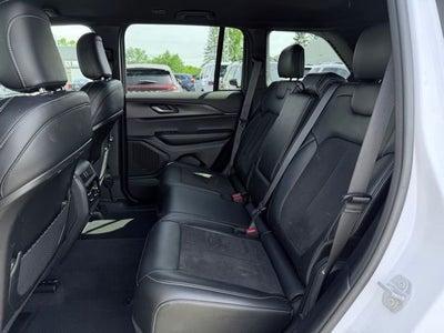 2025 Jeep Grand Cherokee Altitude 4x4