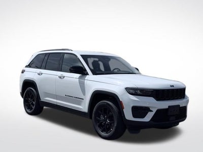 2025 Jeep Grand Cherokee Altitude 4x4