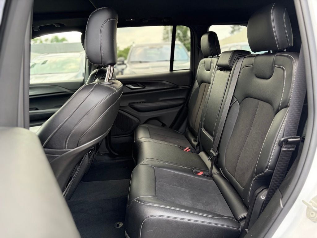 2023 Jeep Grand Cherokee Altitude X