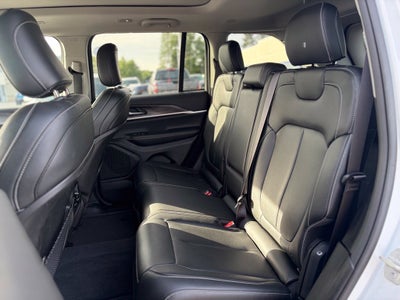 2023 Jeep Grand Cherokee Limited * Certified Pre-Owned *