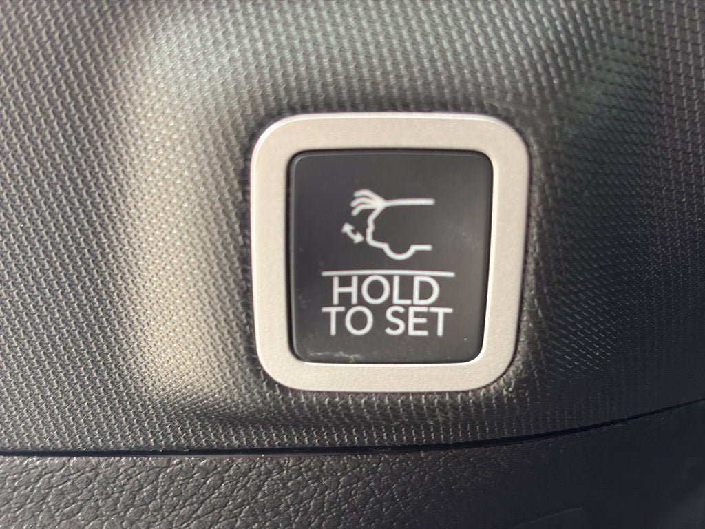 2025 Jeep Grand Cherokee Limited * Certified Pre-Owned *