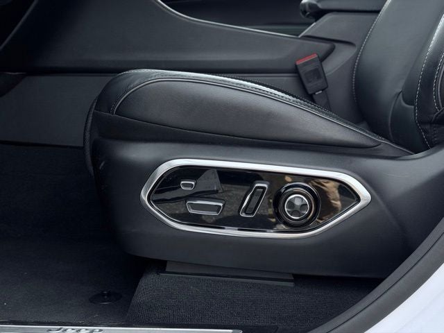 2023 Jeep Grand Cherokee Overland 4x4