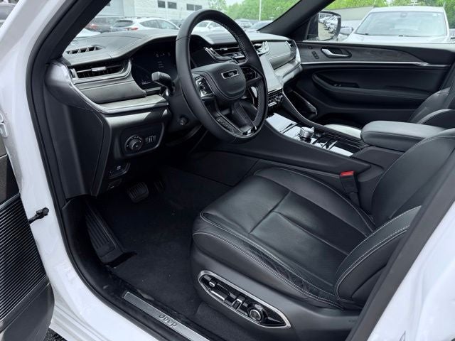 2023 Jeep Grand Cherokee Overland 4x4