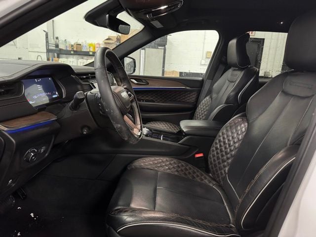 2025 Jeep Grand Cherokee Summit 4x4