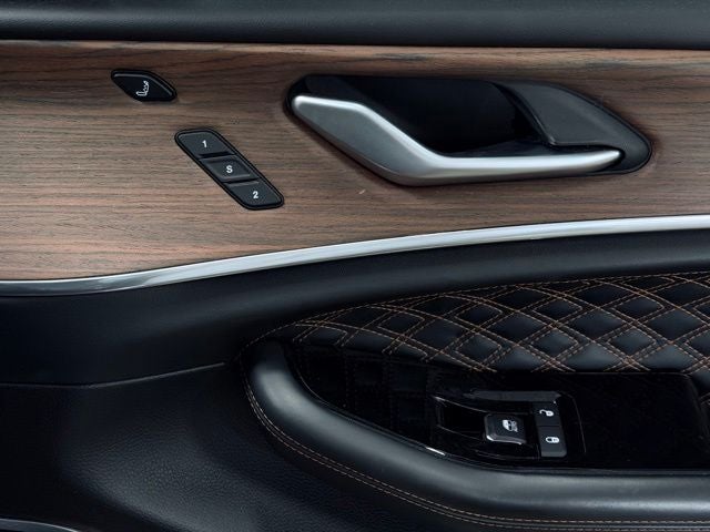 2022 Jeep Grand Cherokee L Summit 4x4