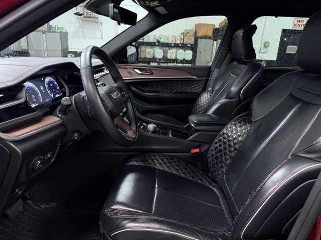 2022 Jeep Grand Cherokee L Summit 4x4