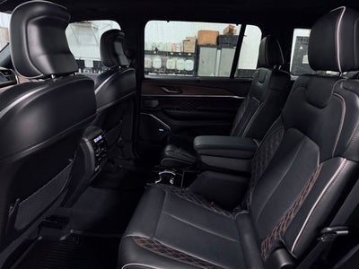 2022 Jeep Grand Cherokee L Summit 4x4