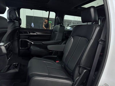 2023 Jeep Wagoneer Series III 4x4