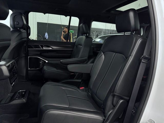 2023 Jeep Wagoneer Series III 4x4