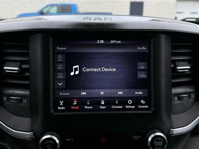 2019 RAM 1500 Big Horn/Lone Star Crew Cab 4x4 5'7' Box