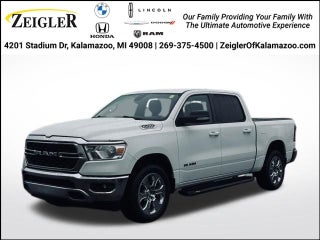 2022 RAM 1500 Big Horn Crew Cab 4x4 5'7' Box