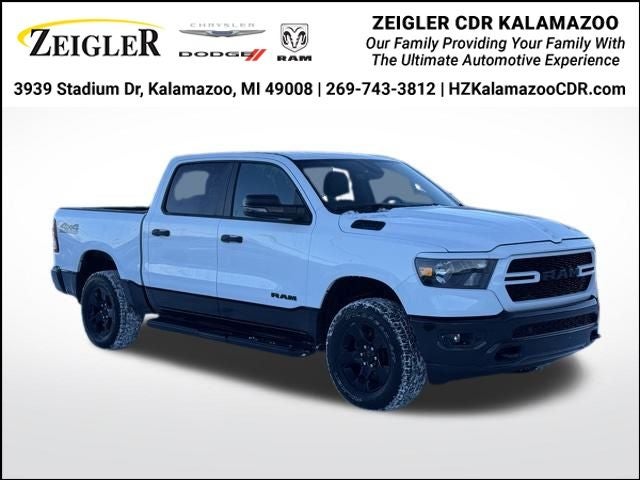 2024 RAM 1500 Big Horn Crew Cab 4x4 5'7' Box
