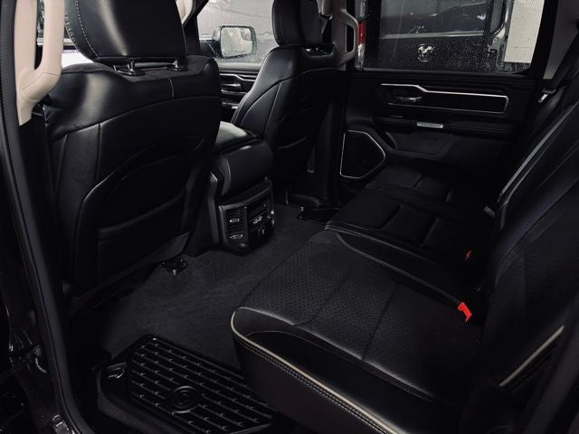 2022 RAM 1500 Laramie Crew Cab 4x4 5'7' Box