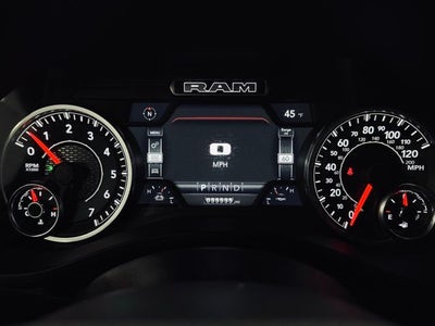 2022 RAM 1500 Laramie Crew Cab 4x4 5'7' Box