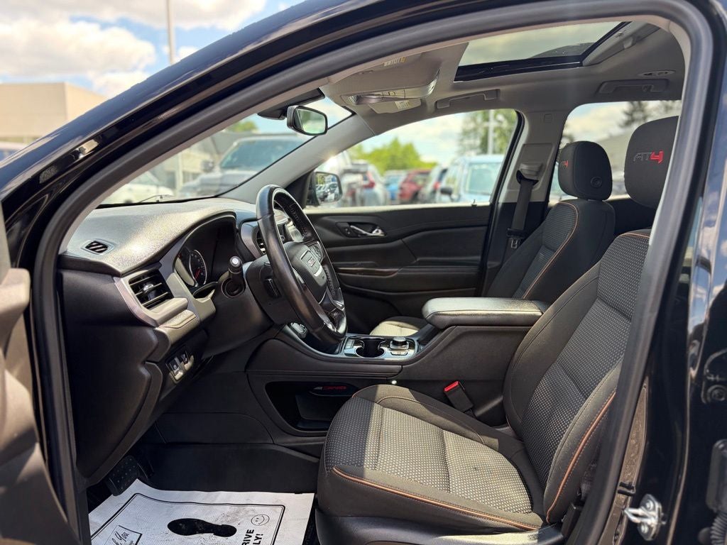 2020 GMC Acadia AT4