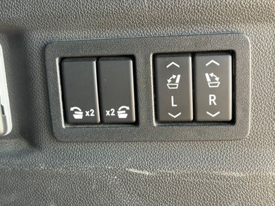 2022 GMC Yukon 4WD Denali