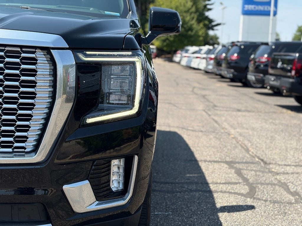 2022 GMC Yukon 4WD Denali