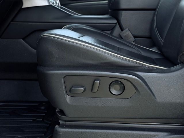 2021 GMC Yukon XL 4WD SLT
