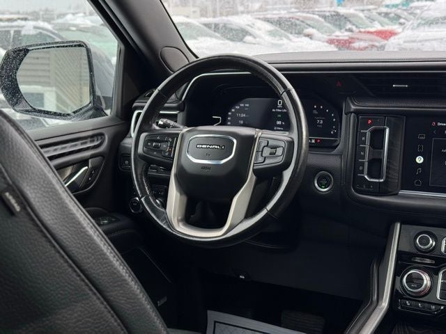 2022 GMC Yukon XL 4WD Denali