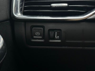 2023 Cadillac XT4 AWD Premium Luxury