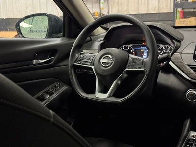 2024 Nissan Altima SV FWD