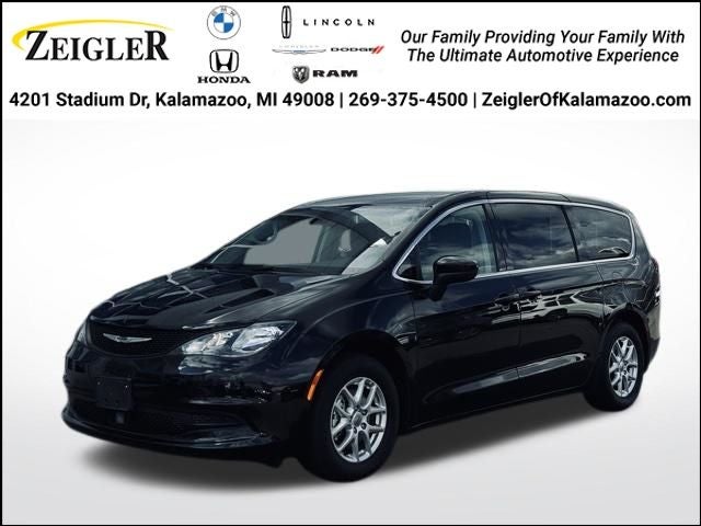 2024 Chrysler Voyager LX