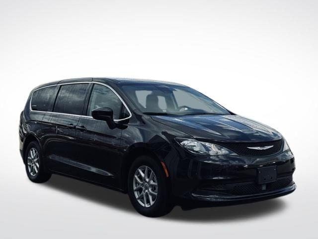 2024 Chrysler Voyager LX