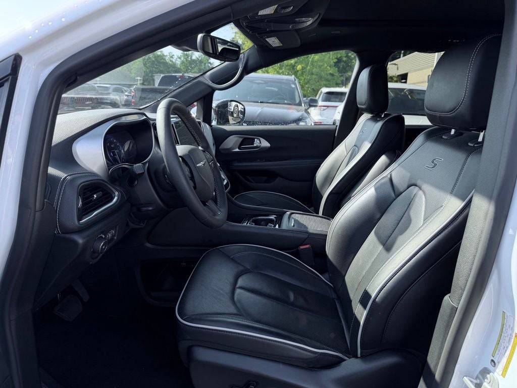 2025 Chrysler Pacifica Limited