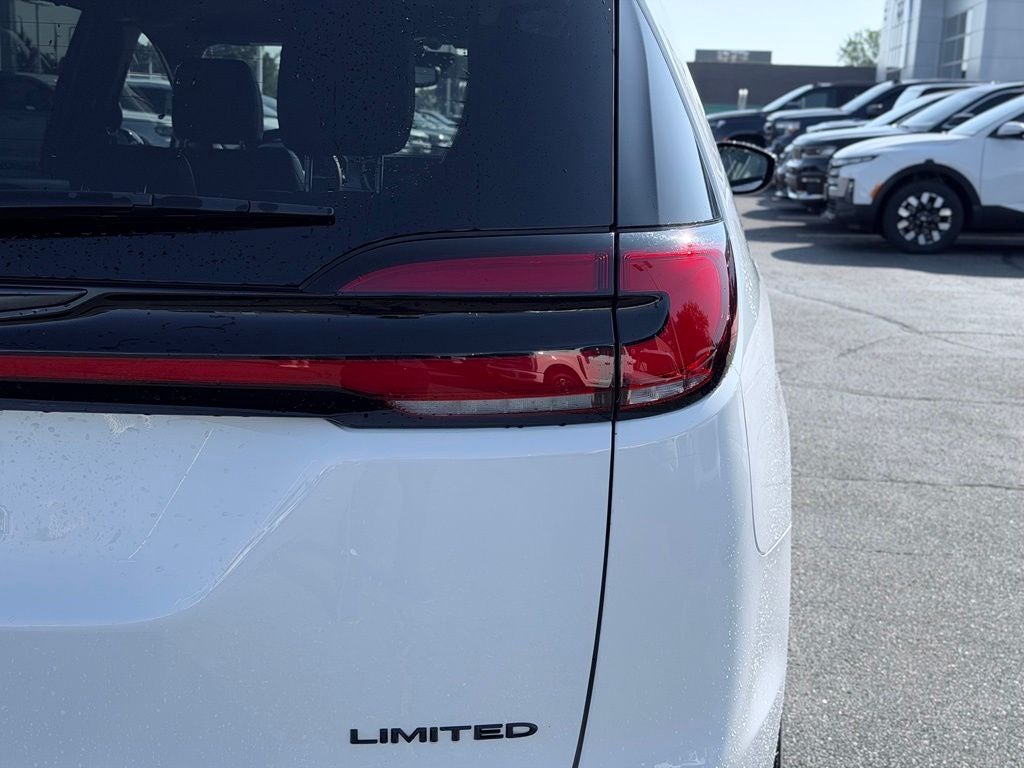 2025 Chrysler Pacifica Limited