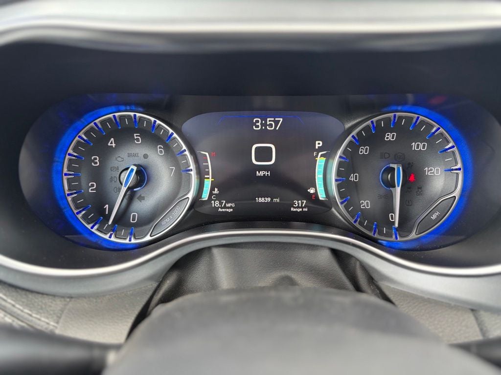 2025 Chrysler Pacifica Limited * Certified Pre-owned *