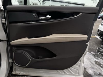 2022 Lincoln Nautilus Standard