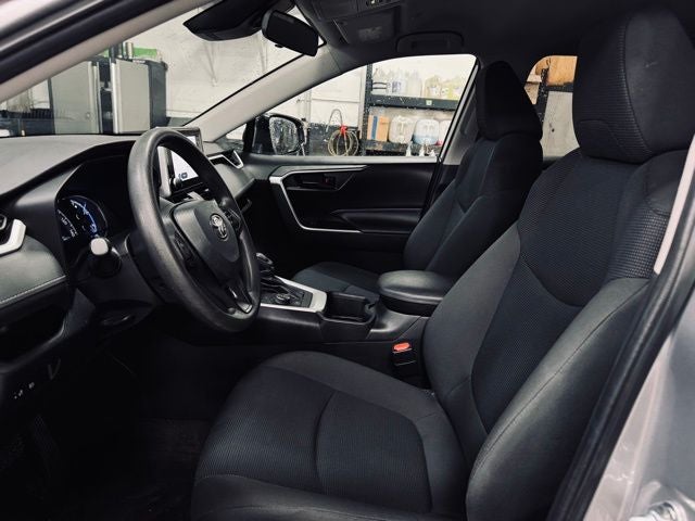 2023 Toyota RAV4 Hybrid LE