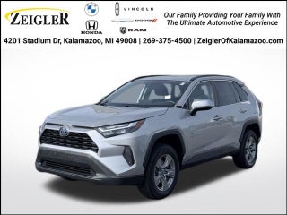 2022 Toyota RAV4 Hybrid XLE