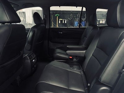 2022 Honda Pilot Touring 7 Passenger