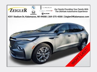 2023 Buick Enclave Essence AWD