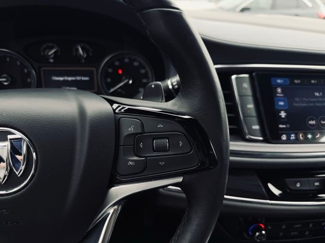 2023 Buick Enclave Essence AWD