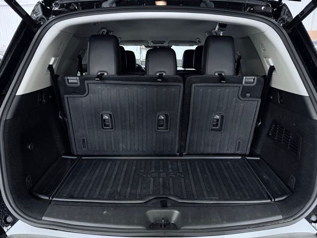 2024 Nissan Pathfinder SL 4WD