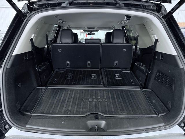 2024 Nissan Pathfinder SL 4WD