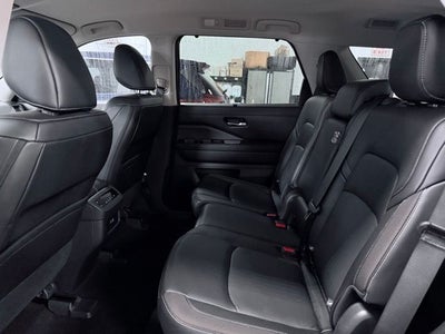 2024 Nissan Pathfinder SL 4WD