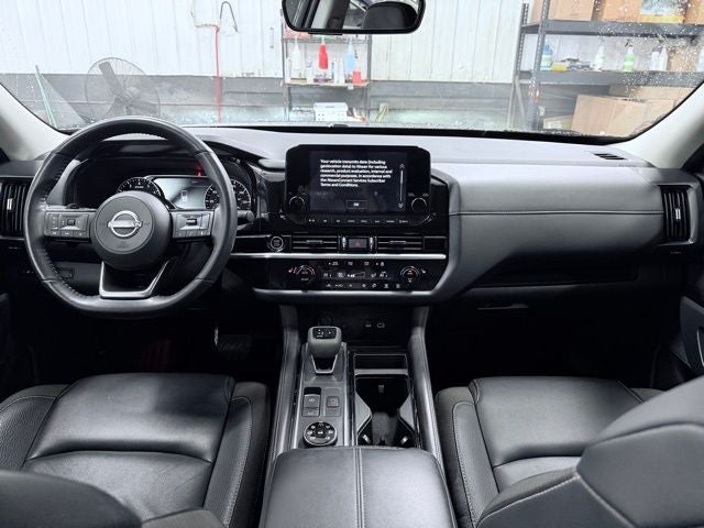 2024 Nissan Pathfinder SL 4WD