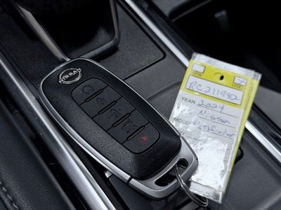 2024 Nissan Pathfinder SL 4WD